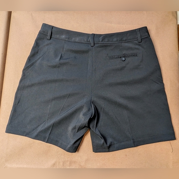 Lady Hagen Shorts (Size 10) - Picture 2 of 9
